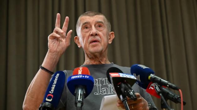 Debakl ANO v Senátu -> Protesty zaplavují Evropu -> Jíra z Clashe v Radě ČRo